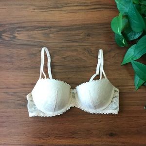 Gilligan & O’Malley balconette push-up bra